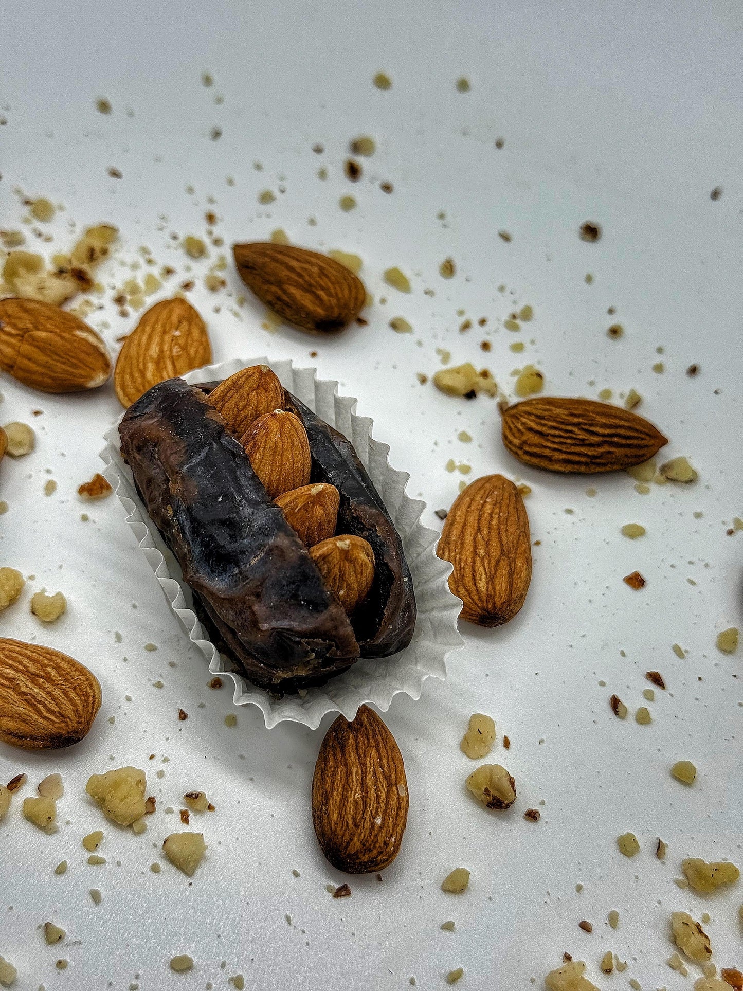 Medjool mixed Date Box – 12 Pieces
Gluten free