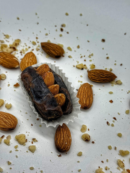 Medjool mixed Date Box – 12 Pieces
Gluten free