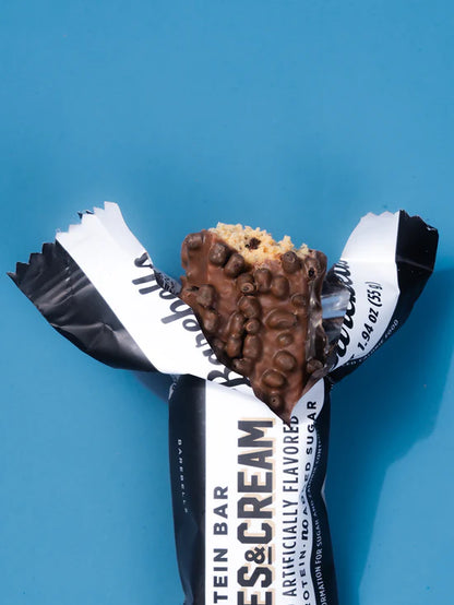 Barebells Protein Cookies and Cream Bar