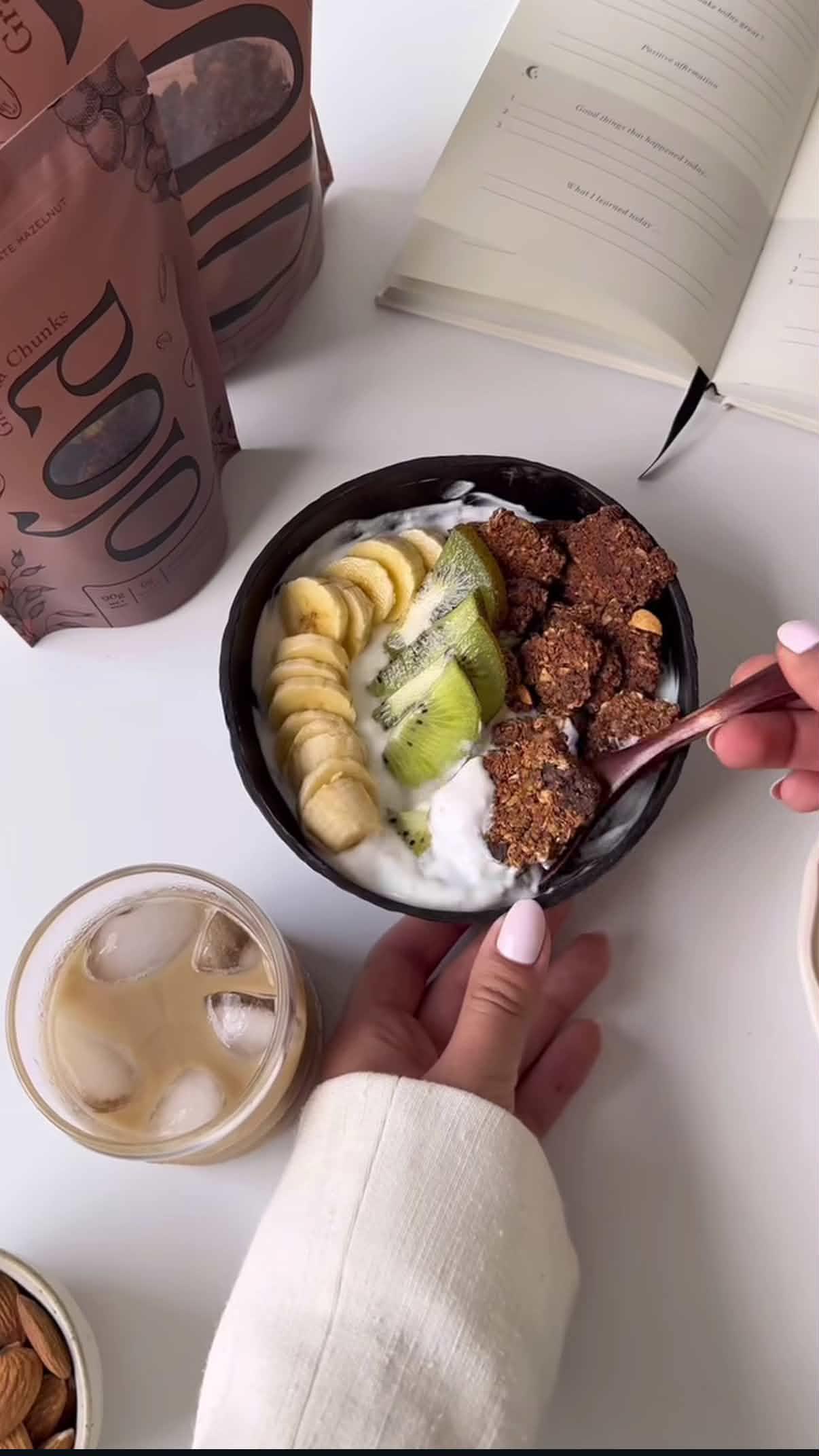 Oloa Dark Chocolate Hazelnut Granola Chunks